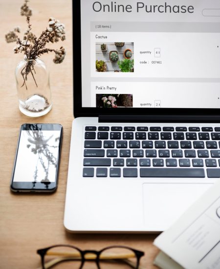 E-commerce shopping website